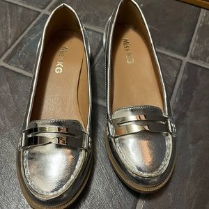 Kurt Geiger Metallic Flats